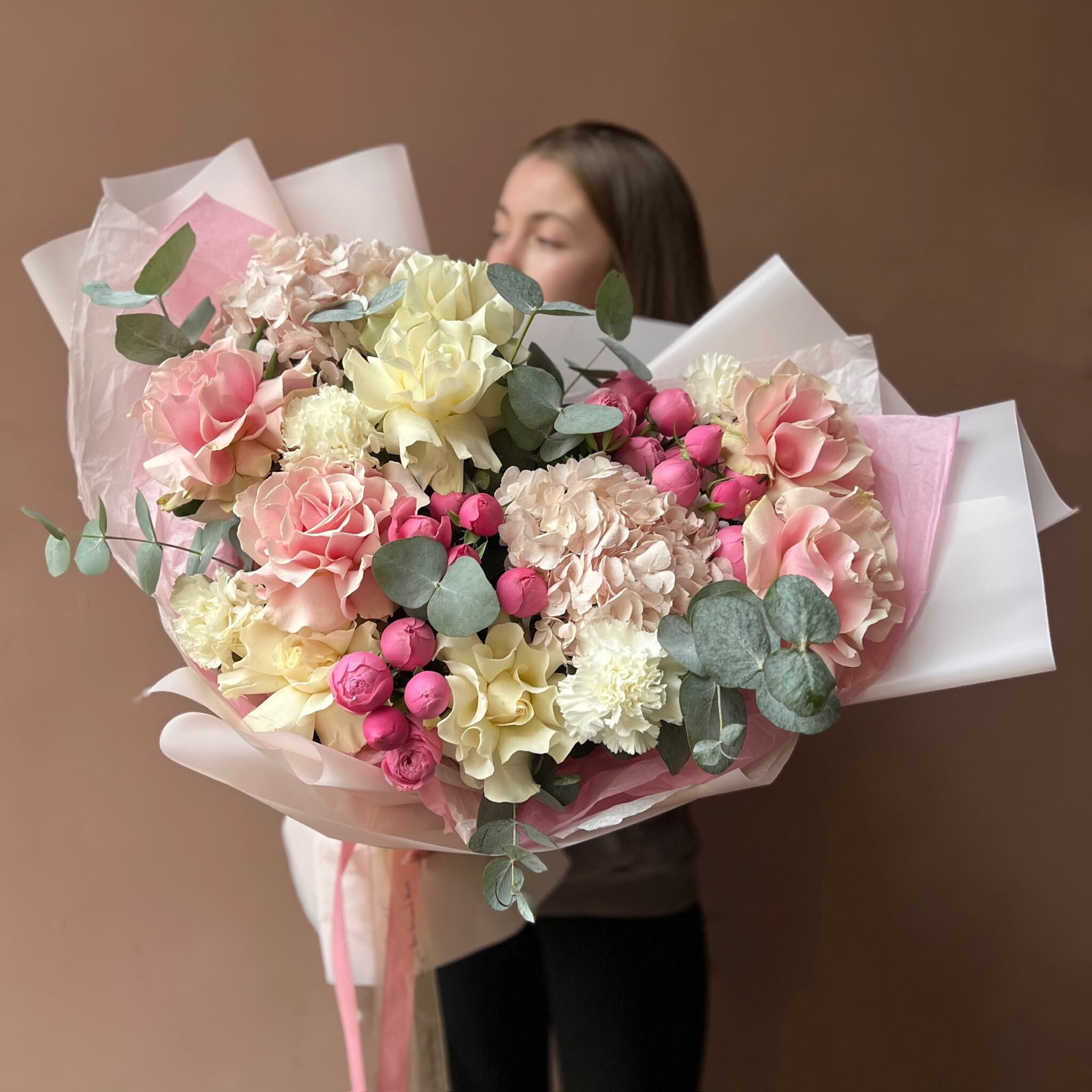 «Мадонна» PETRO